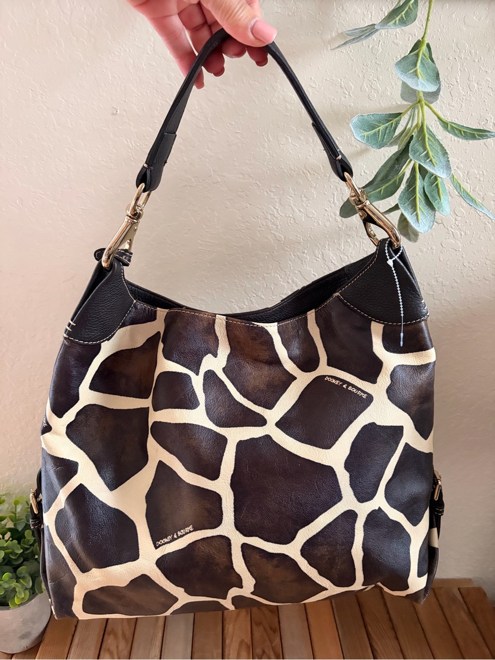 Dooney & Bourke Serengeti Giraffe Print Leather Hobo Shoulder Bag, Y2K Vintage - Picture 7 of 14